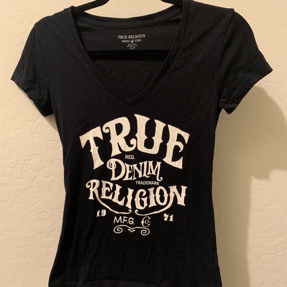 🔥True Religion Women’s V-Neck Shirt